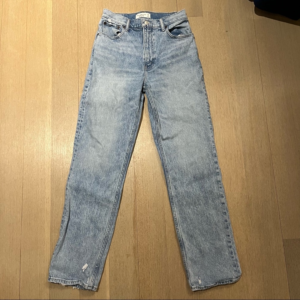 ABERCROMBIE 90s Straight Ultra High Rise